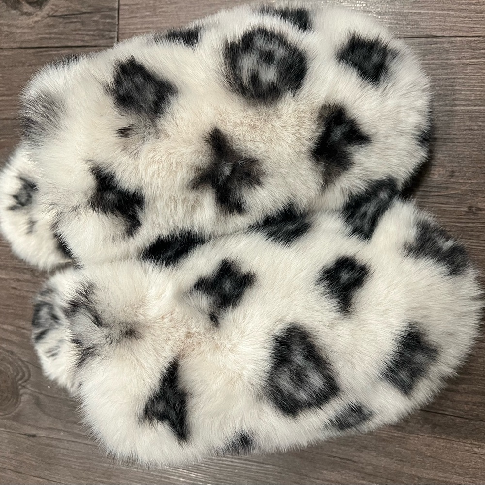 Faux Fur Slippers with Black and White Pattern